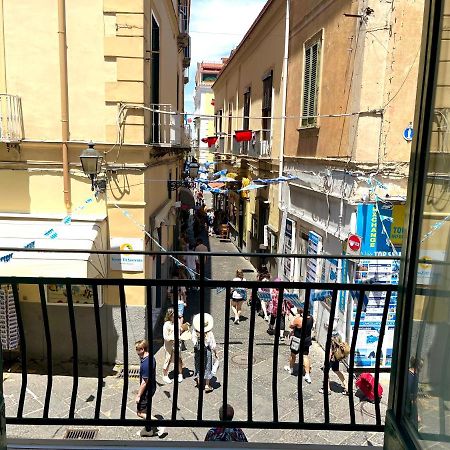 Casa Loren In The Heart Of Sorrento Exterior photo