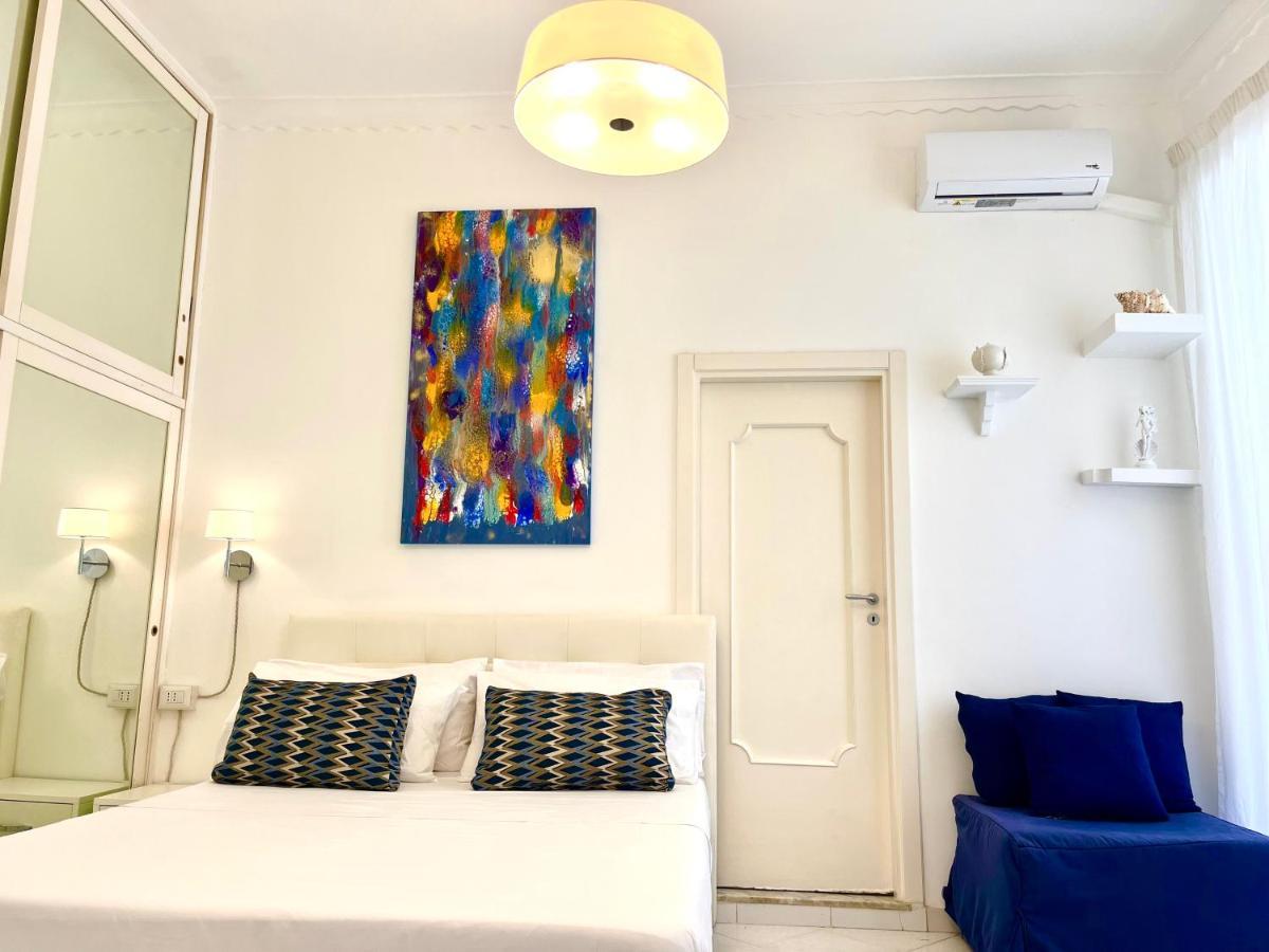 Casa Loren In The Heart Of Sorrento Exterior photo